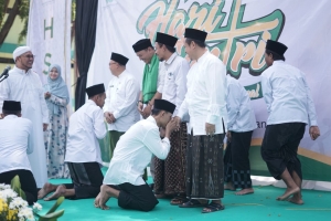 Prosesi Pelantikan oleh KH. Muhammad ulil, Abshor, Lc, Alhafidz