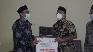 Kunjungan Kerja Komisi X DPR RI ke SMA Manba&#039;ul Ulum Asshiddiqiyah 2 Tangerang.