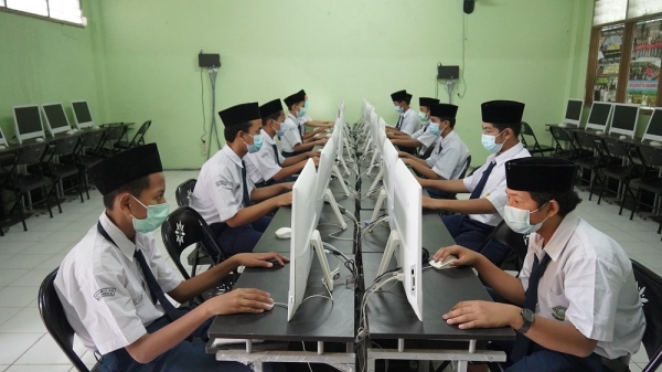 Laboratorium Pondok Pesantren Asshiddiqiyah 2